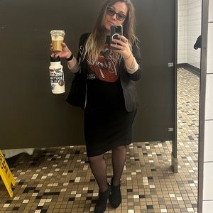 Meet your Posher, Chanel